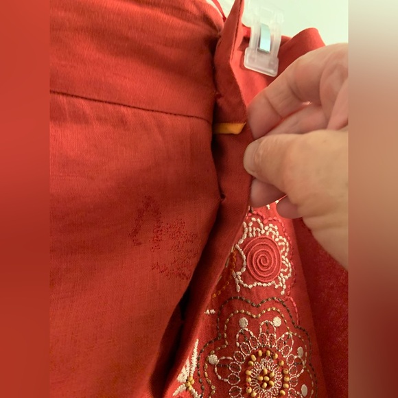 Chic Red Embroidered Midi Skirt - Picture 7 of 9